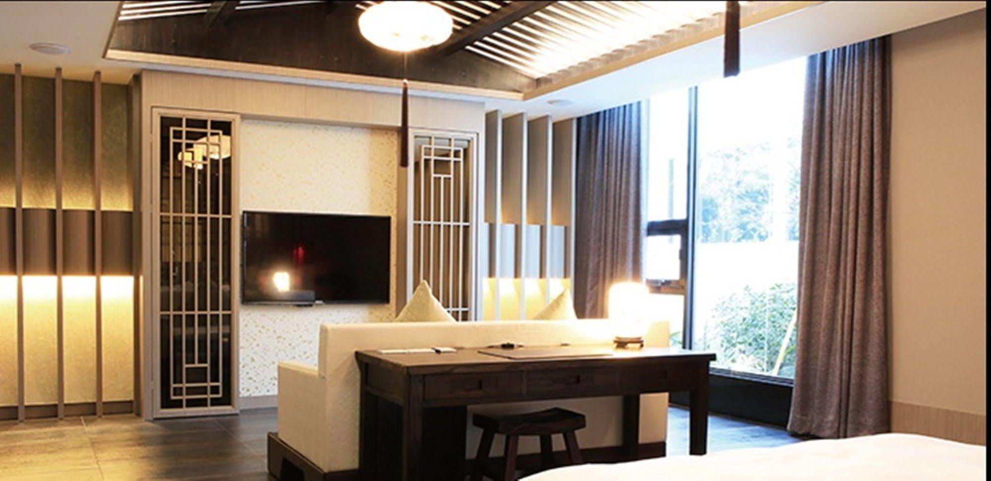 All-Ur Boutique Motel-Hsin Chu Branch Cidade de Hsinchu Exterior foto